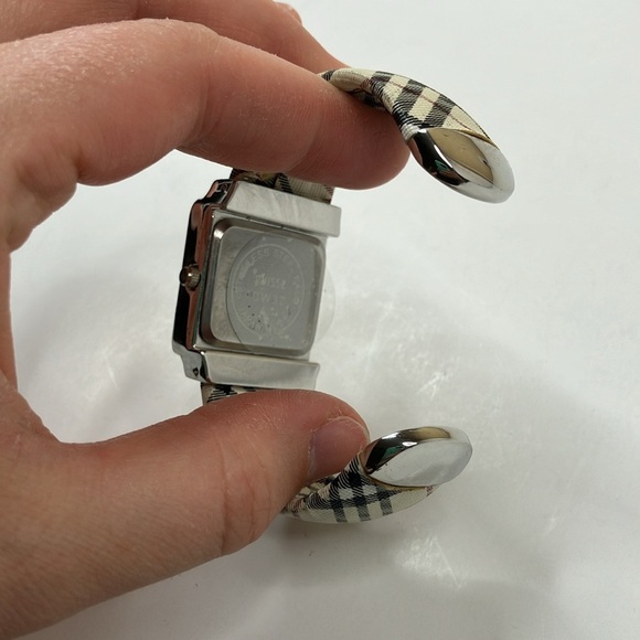 Suisse | Vintage CW32 Plaid Stainless Steel Cuff Bangle Watch SMALL - Picture 5 of 6